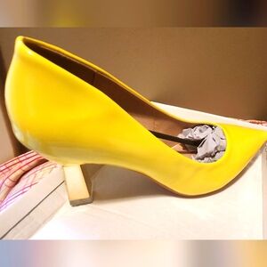 Brand NWB Bright Yellow heels
